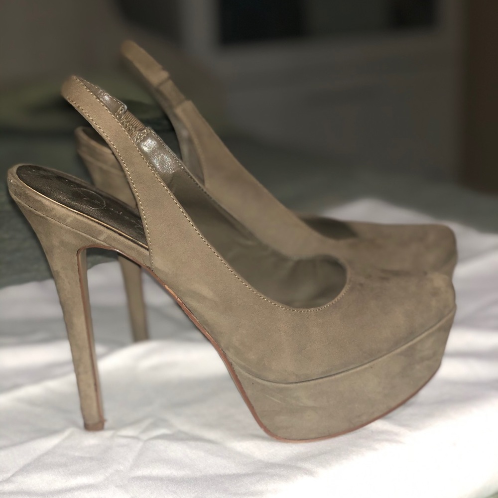Jessica Simpson Green suede heels